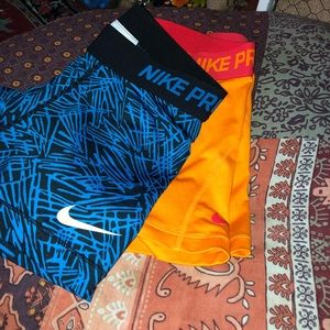 NIKE PROS